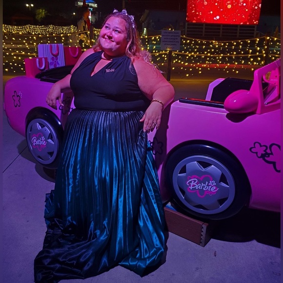 Meet your Posher, Amanda - Picture 3 of 3